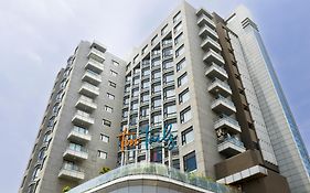 Two Tails Hotel Luzhou